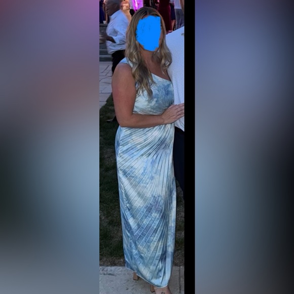 Abercrombie & Fitch Blue Tie-Dye One-Shoulder Dress - Picture 4 of 4